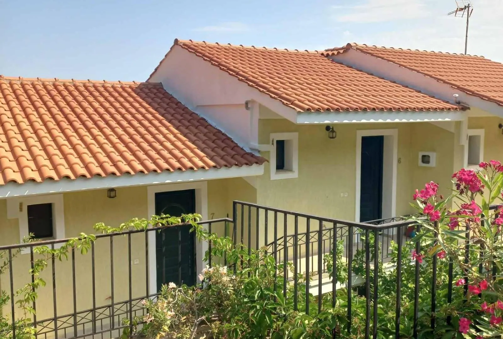 Giannatos' Studios - Makis Poros  0*, Poros (Kefalonia) Grecia